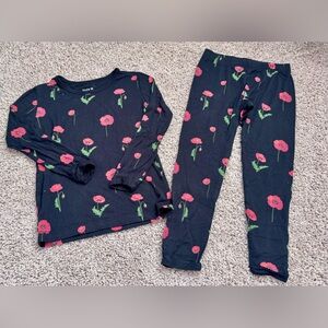 Kyte BABY Black Pajama Set with Red Floral Print kids size 4